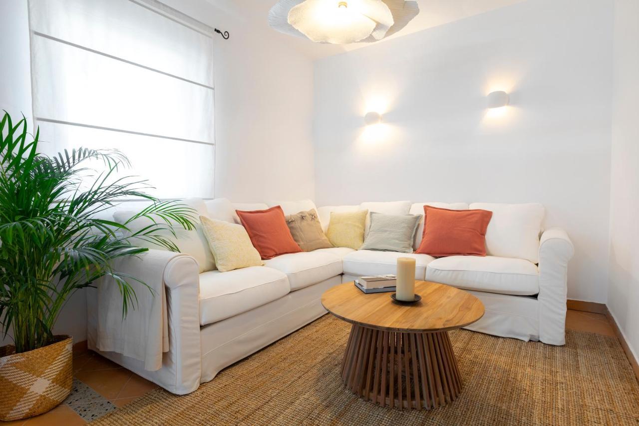 Apartman Luri Sutivan Exterior foto
